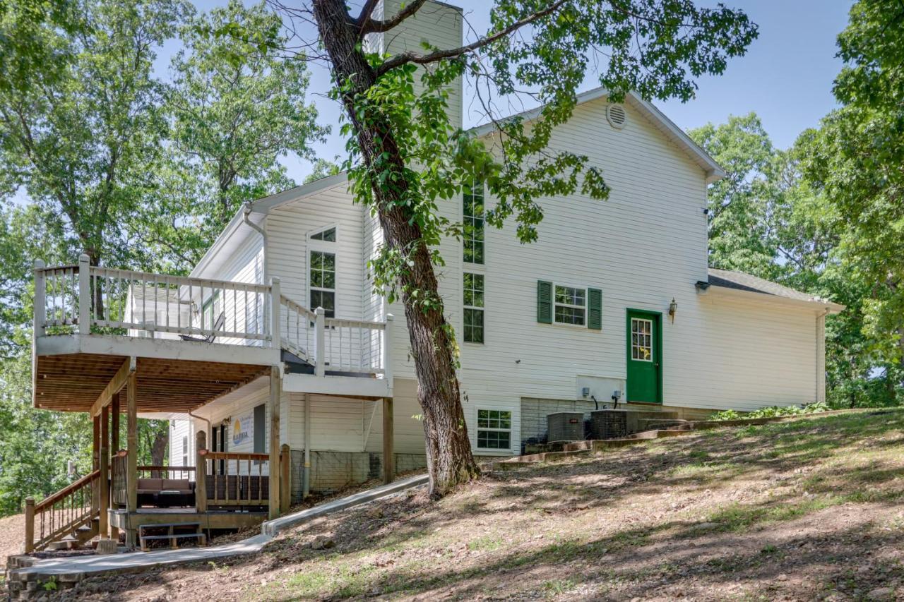 Camdenton Vacation Rental Near Lake Of The Ozarks Exterior photo