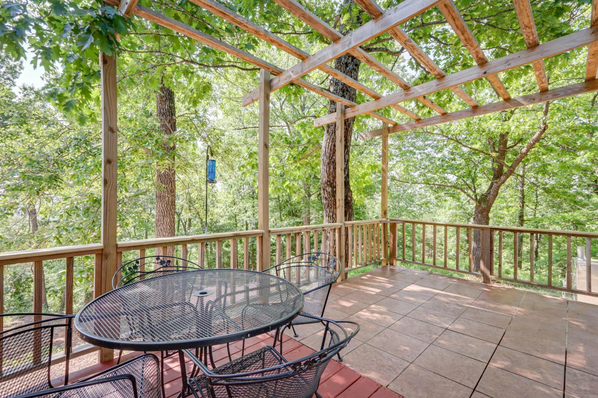 Camdenton Vacation Rental Near Lake Of The Ozarks Exterior photo