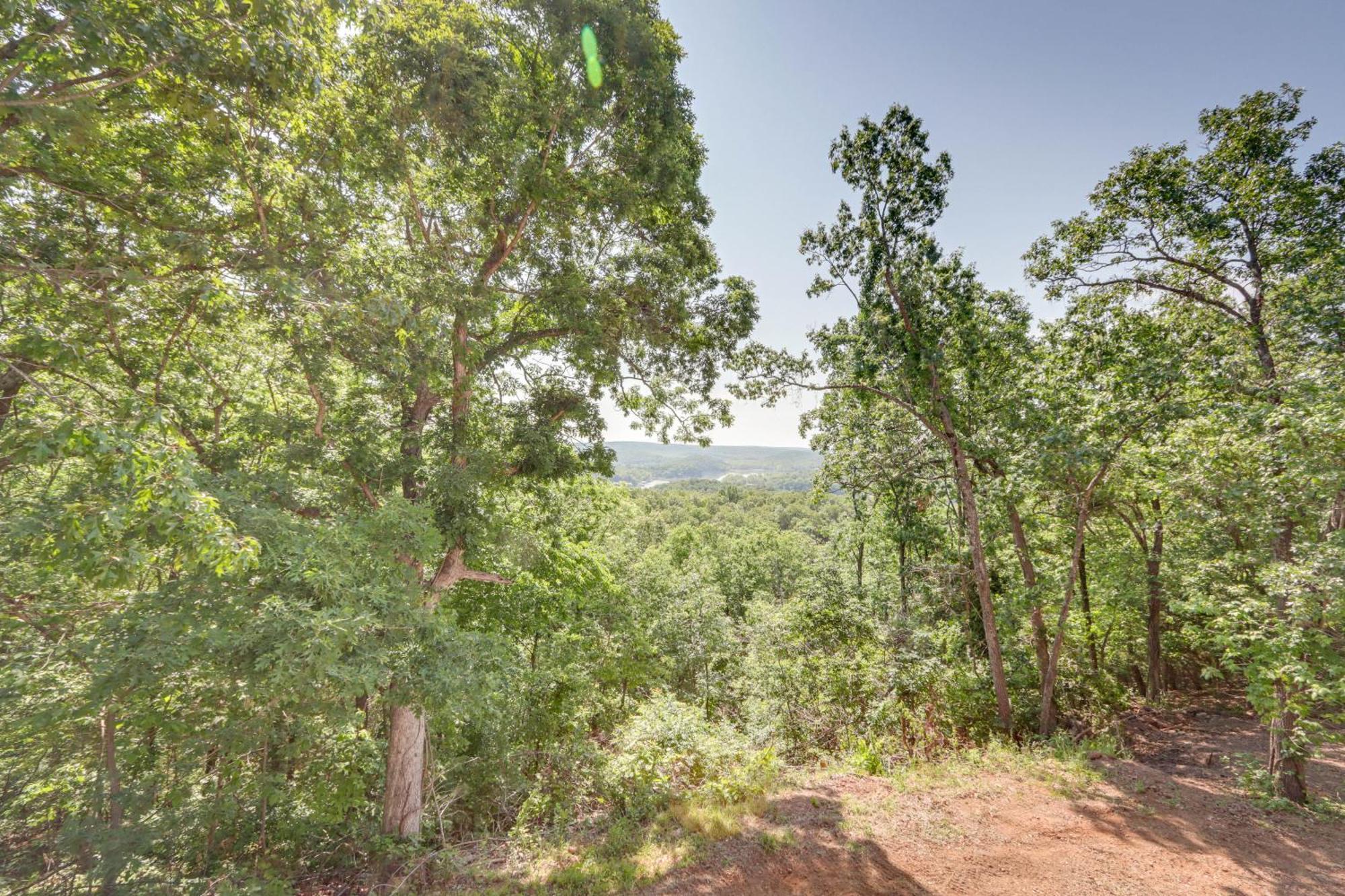 Camdenton Vacation Rental Near Lake Of The Ozarks Exterior photo